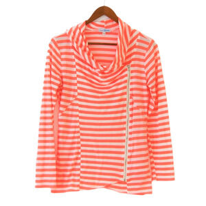 a dip of Darling Salmon Jacket Zipper detail - Size M